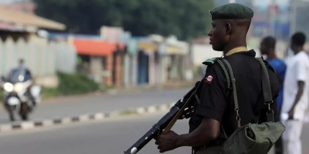 Nijerya'da köylere silahlı saldırılar! Çok sayıda ölü var