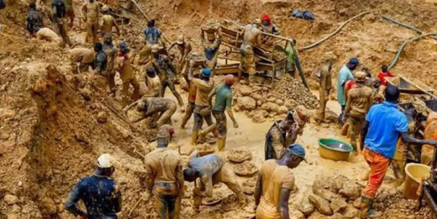 Nijerya'da maden baskını: 11 ölü