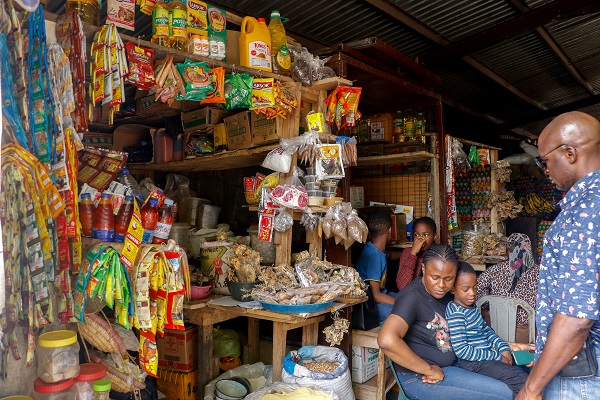 Nijeryalılar çarşıdan pazardan kaçıyor
