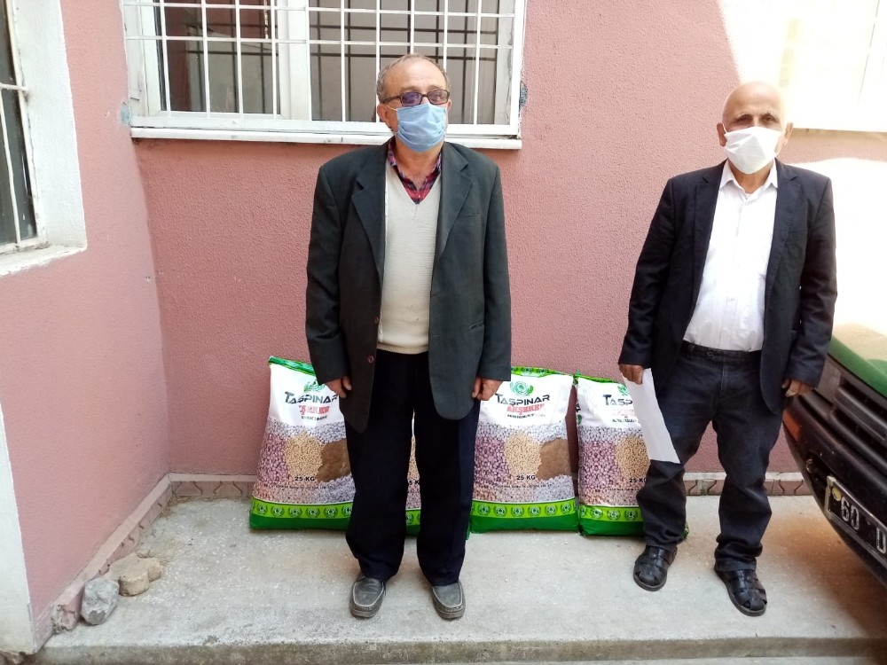 Niksar’da 3 Bin 700 kg. fasulye tohumu dağıtıldı 