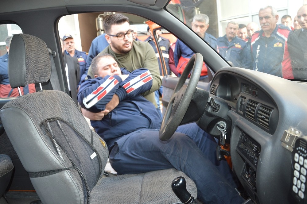 Niksar’da itfaiyeciler “itfaiye elemanı belgeli” oluyor 