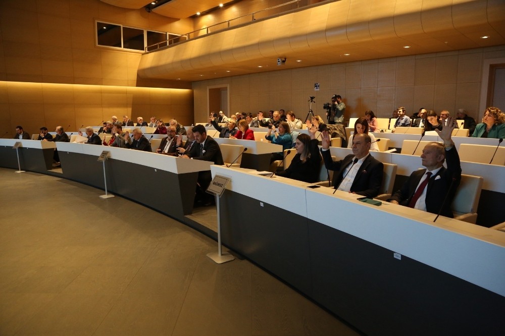 Nilüfer Belediye Meclisi dönemin son toplantısını yaptı 