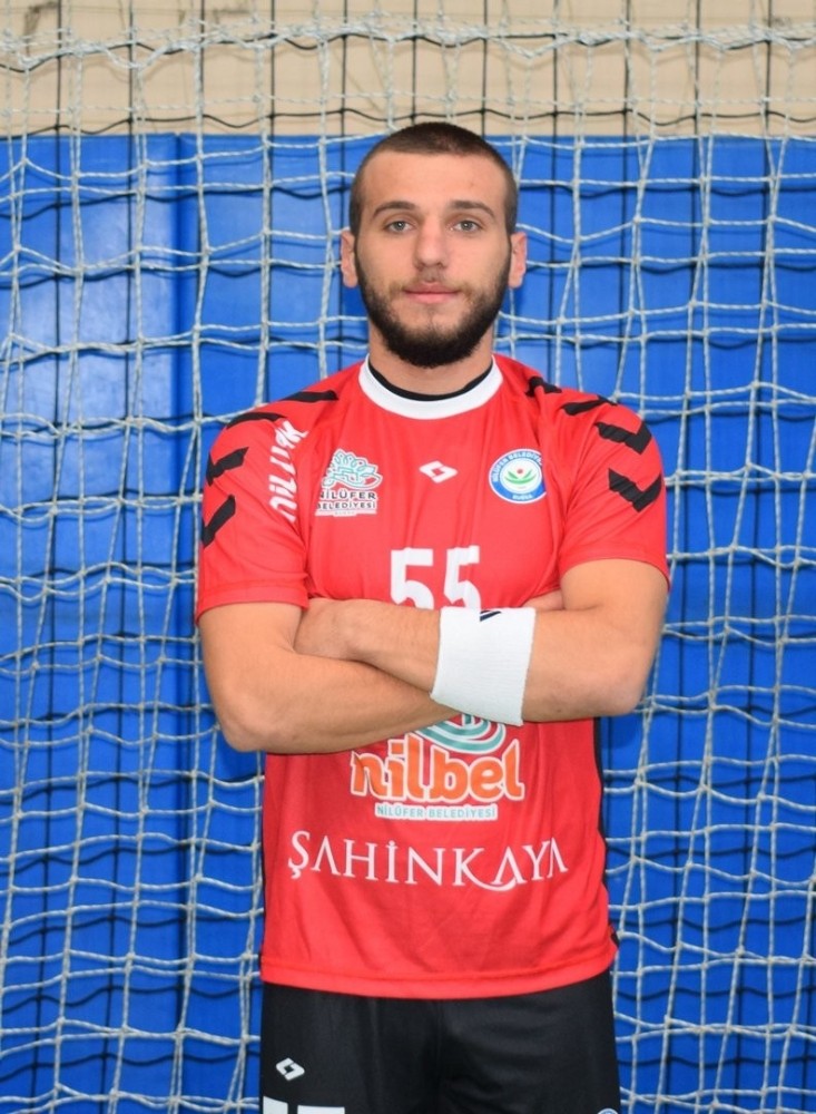 Nilüfer Belediyespor kadrolarına güç katıyor 