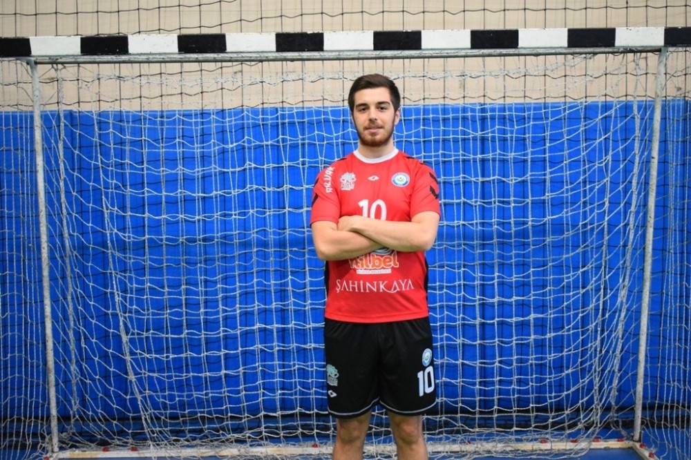 Nilüfer Belediyespor’da 5 imza 