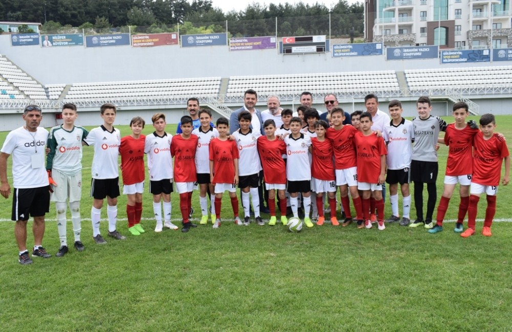 Nilüfer’de futbol şöleni 