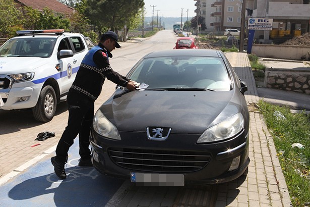 Nilüfer’de yaya yolları işgâline sıkı denetim 