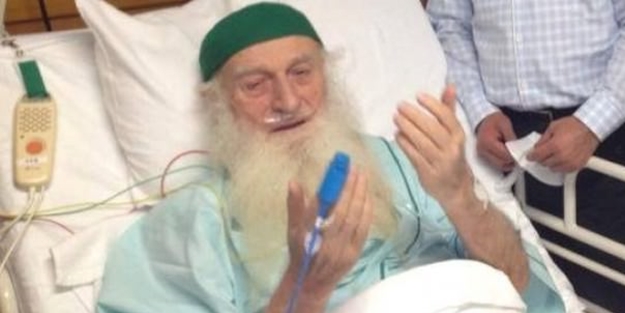 Nimetullah Hocaefendi dua bekliyor