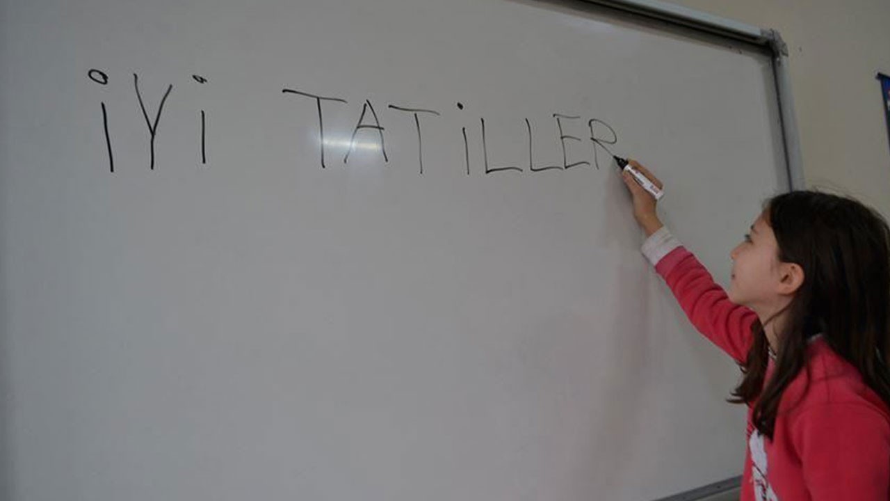 Nisan ara tatili var mı? Okullar ne zaman kapanacak?