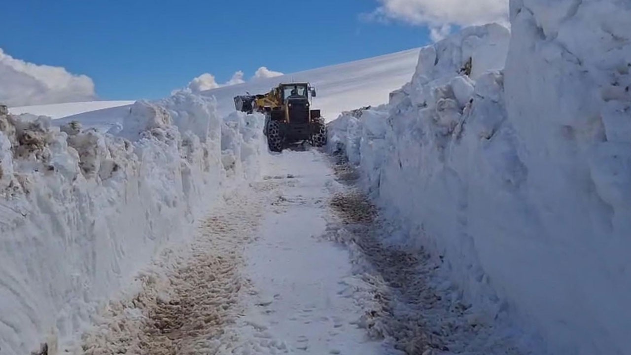 Nisan ayında kar esareti!