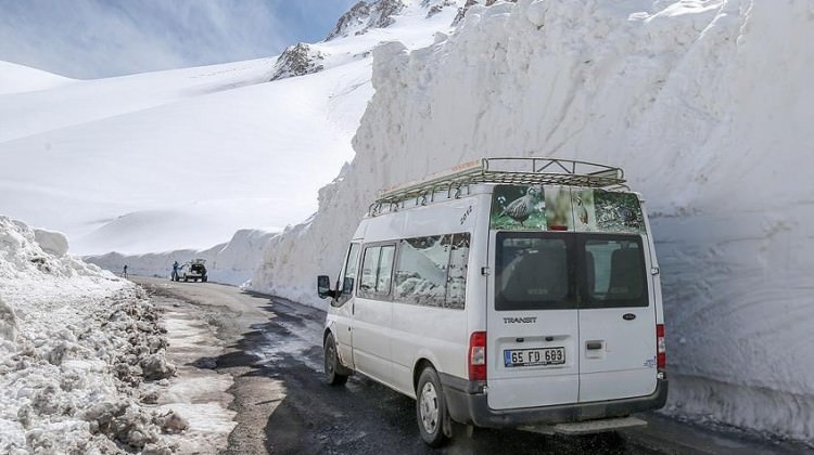 Nisan'da 7 metre kar!