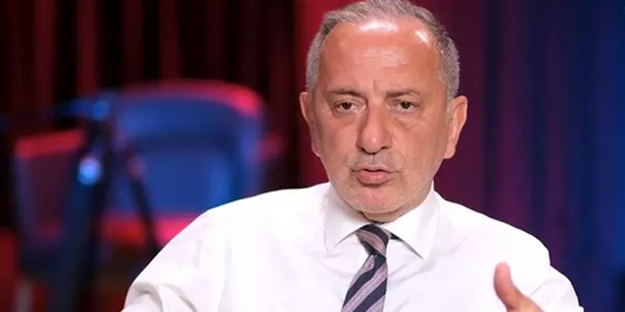 Niye günlerdir yıkama yağlama yaptığı belli oldu! Fatih Altaylı, Galatasaraylı yöneticinin artık çalışanı...