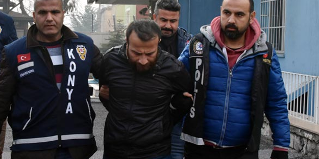 Niyetçiyi tokat attığı için öldürmüş! Öz babasını da...