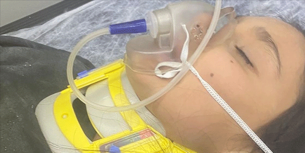 Nizip'te depremin 146. saatinde bir çocuk enkazdan kurtarıldı
