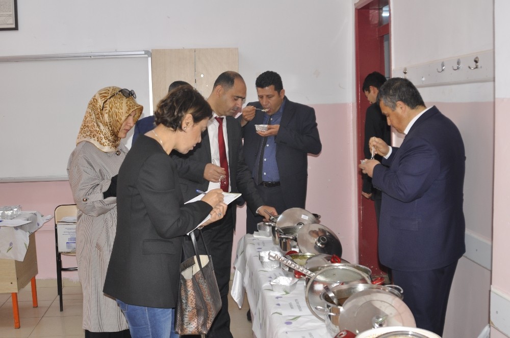 Nizip’te yöresel yemekler yarıştı 