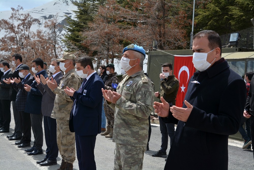 Nöbet sırasında rahatsızlanarak şehit düşen askerin cenazesi memleketine gönderildi 