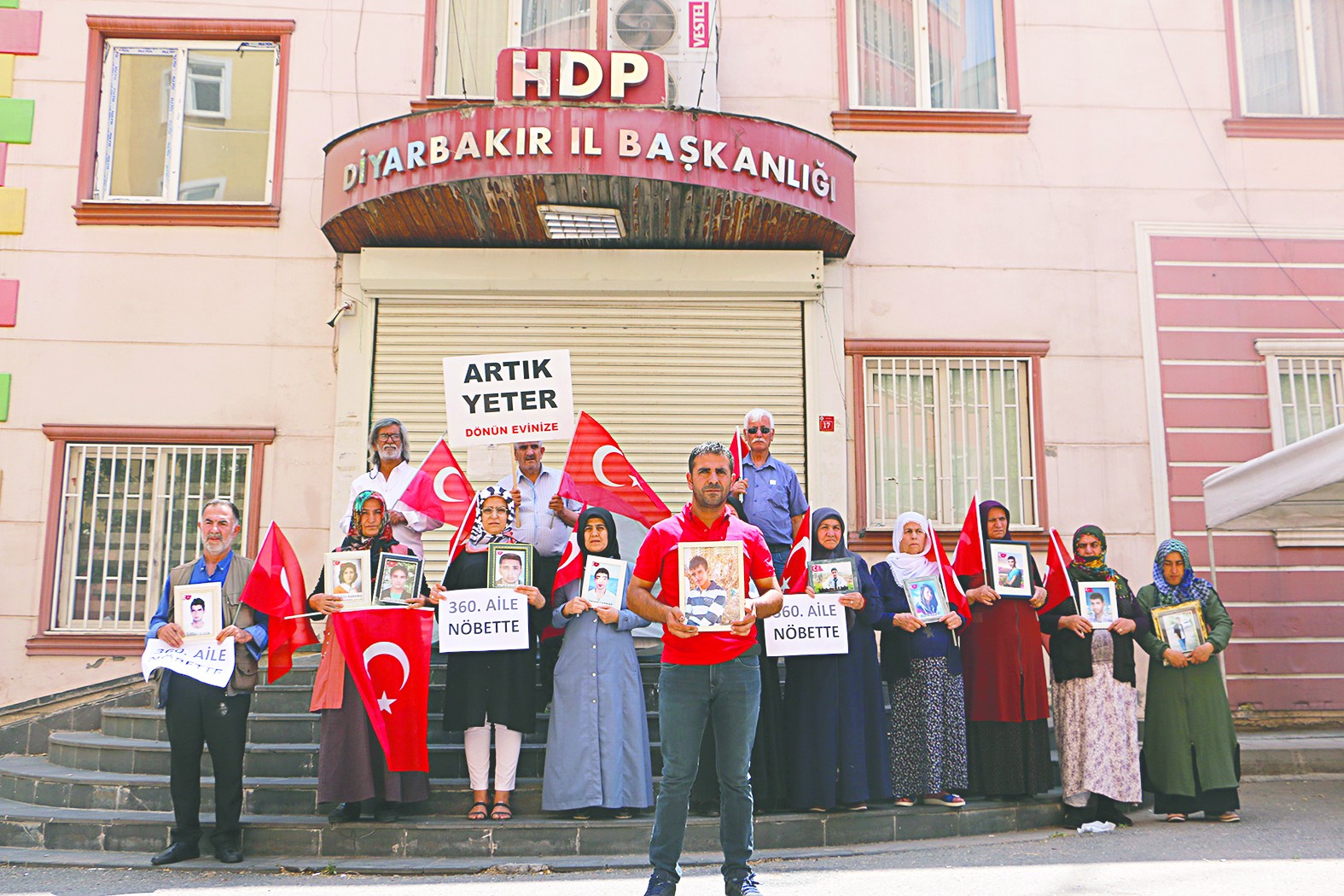 Nöbetteki aile sayısı 360’a çıktı