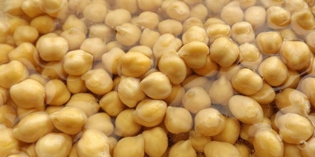 Nohut suyu romatizmal ağrılara iyi geliyor!