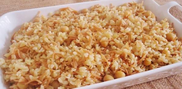 Nohutlu bulgur pilavı nasıl yapılır? Nohutlu pilav tarifi