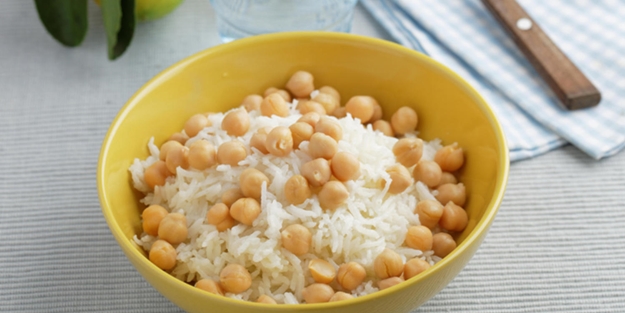 Nohutlu pilav nasıl yapılır? | Nohutlu pilav malzemeleri tarifi püf noktası