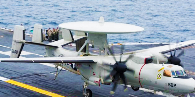 Norhtrop Grumman’dan milyar dolarlık E-2D Hawkeye satışı: ABD, kritik silahı kendi şirketinden almaya başladı!