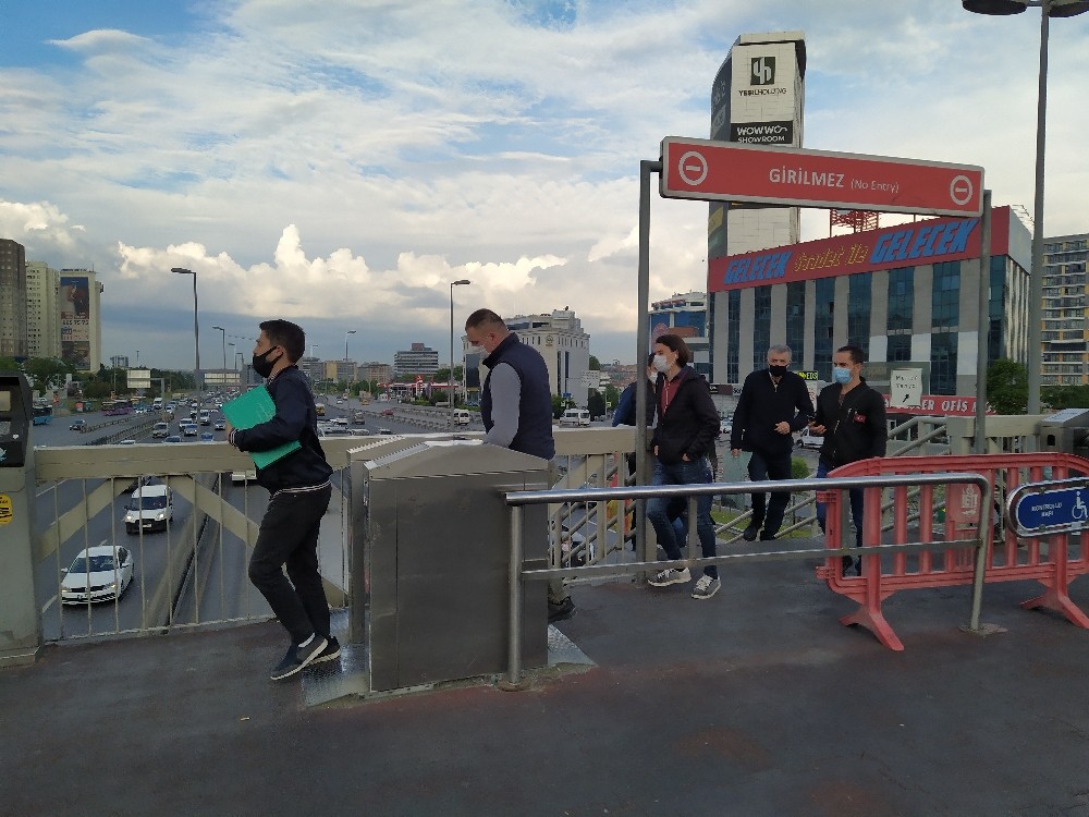 Normalleşme sabahında İstanbul’da hareketlilik başladı 