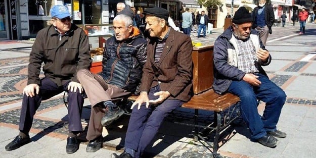 Normalleşme sürecinin ilk adımı bugün atılıyor: 65 yaş üstünün beklediği gün nihayet geldi