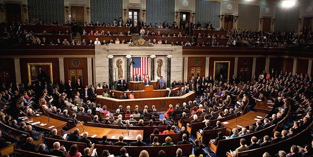 NSA telefon kayıtlarını tutmaya devam edecek