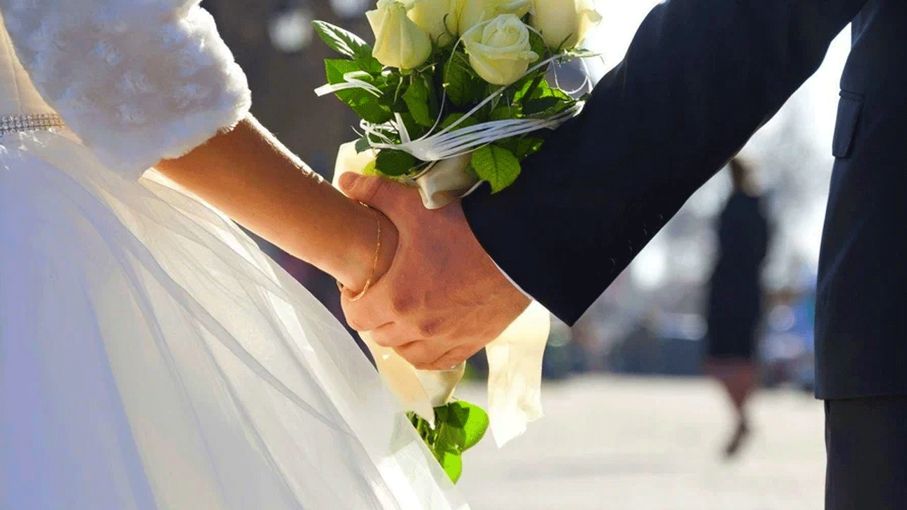 Nüfus azalıyor! Genç çiftlere kredi, çalışan annelere ücretsiz kreş geliyor!