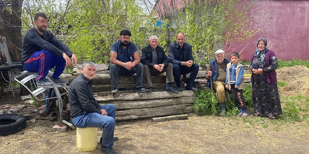 Nüfus memurunun yaptığına şaşıracaksınız Koca köyün garip soyadı hikayesi