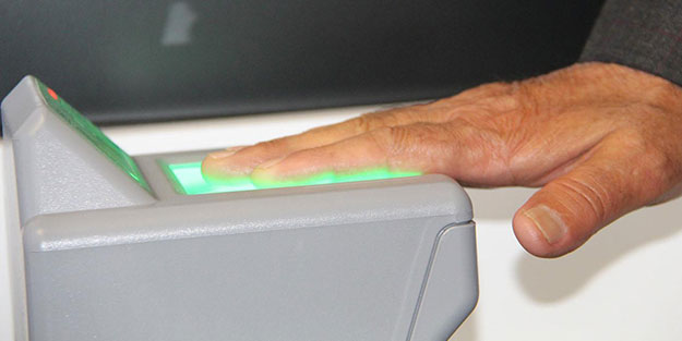 Nüfus Müdürlüğü'ne gitti hayatının şokunu yaşadı! 