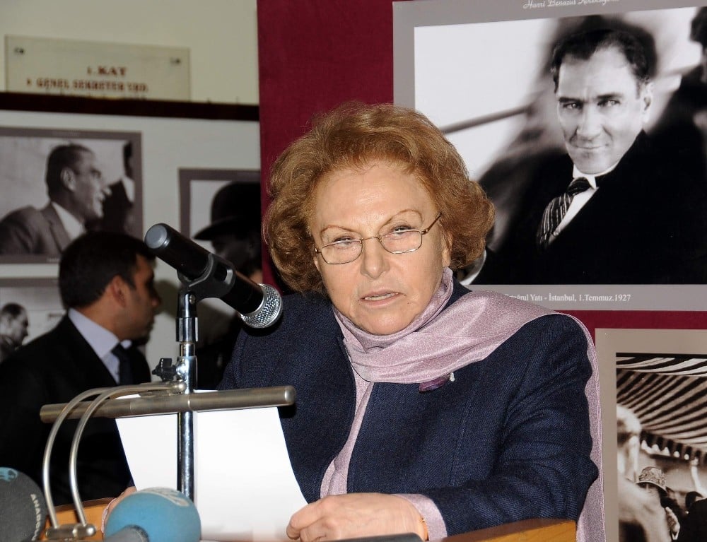 Nüket Ersoy’dan öğretmenlere mesajlar 