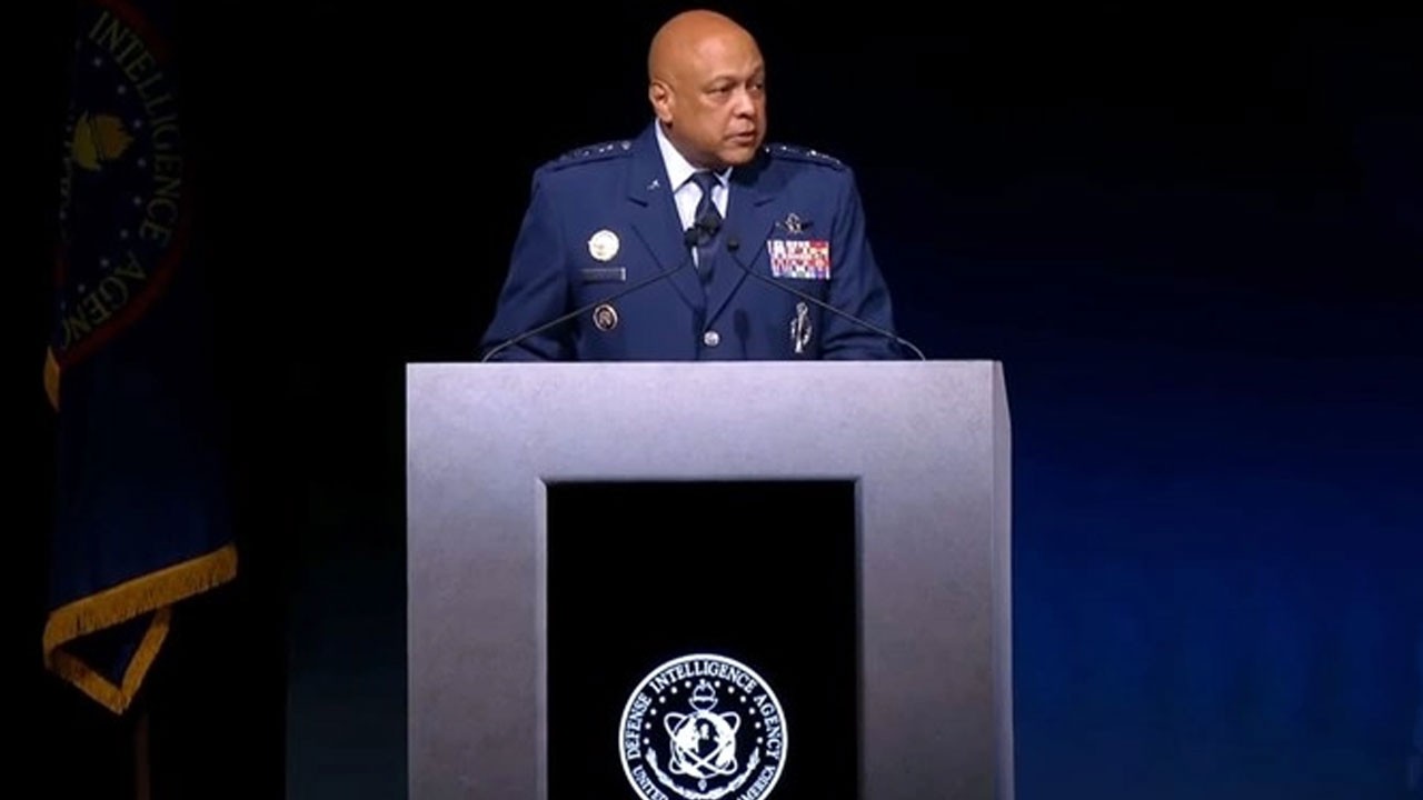 Nükleer silahları yapay zeka ile geliştirmek için düğmeye bastılar