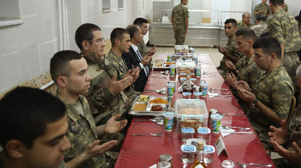 Nurettin Canikli'den sınırın 