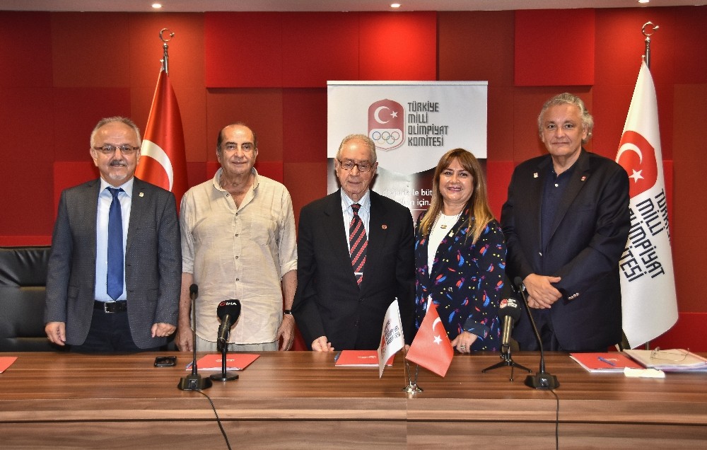 Nuri Şahin, Toplumsal Fair Play Ödülü’nün sahibi oldu 