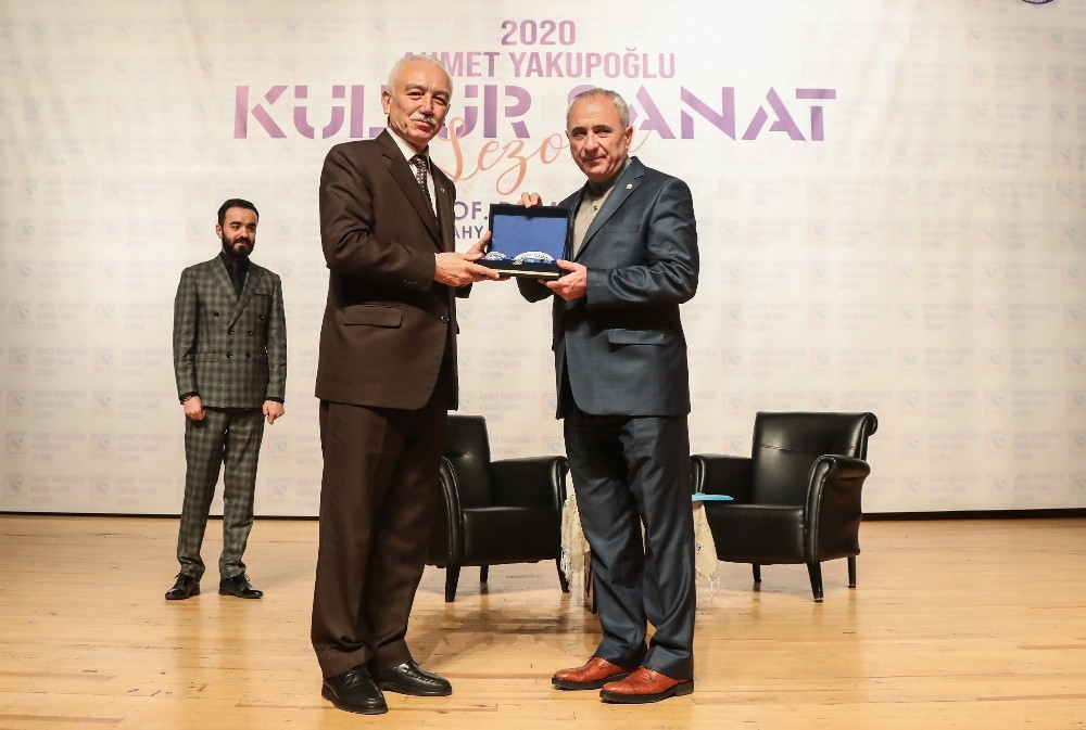 Nurullah Genç: 