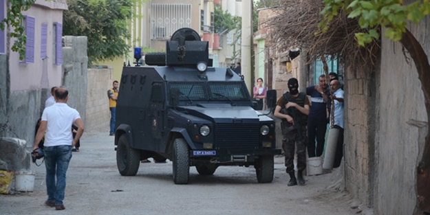 Nusaybin'de PKK'ya şafak operasyonu: 2 gözaltı