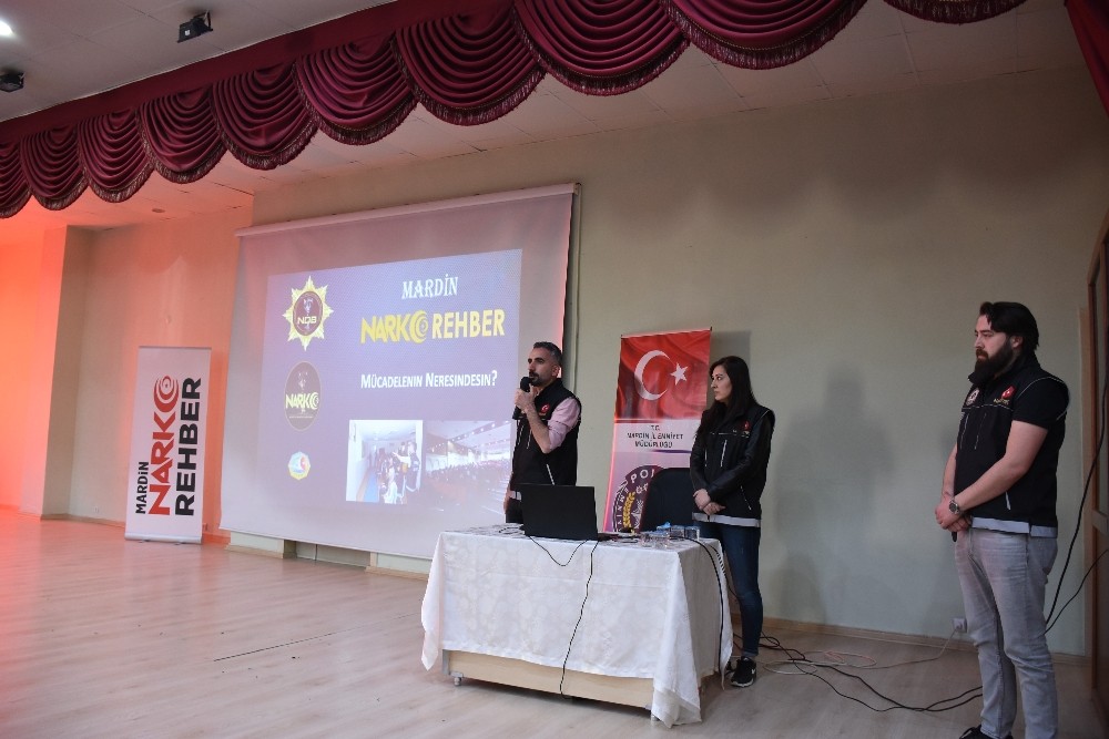 Nusaybin’de ’uyuşturucu ile mücadele bilgilendirme’ konferansı 