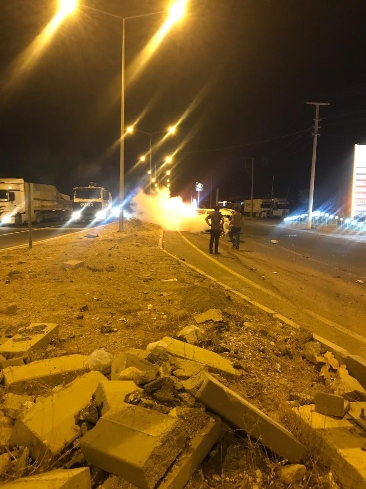 Nusaybin’de yanan otomobile TOMA ile müdahale 