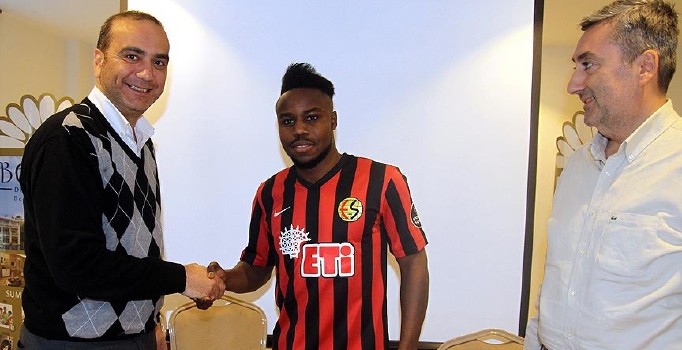 Nzuzi Toko, Eskişehirspor ile yollarını ayırdı