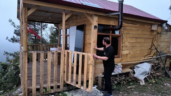 O anlar böyle kaydedildi! Hırsızlardan şüphelendi gerçek bambaşka çıktı