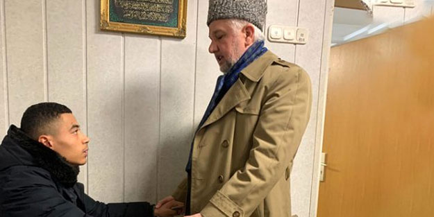 O anları gözyaşları içinde anlattı! Terör saldırısının ardından Müslüman oldu