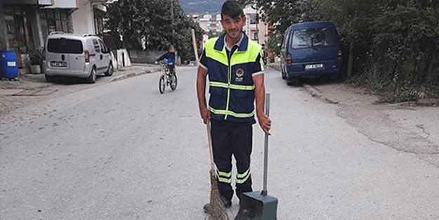 O artık bir kahraman! Temizlik görevlisinden takdir toplayan hareket