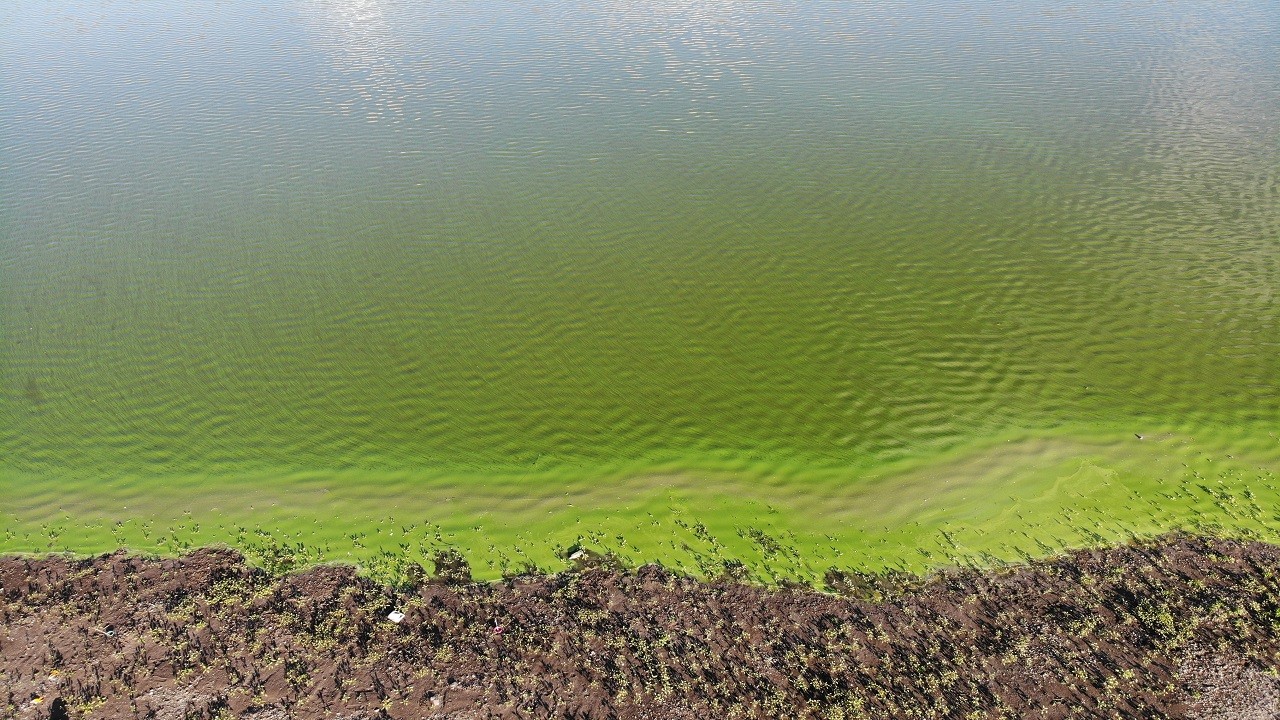 O barajın rengi değişti!