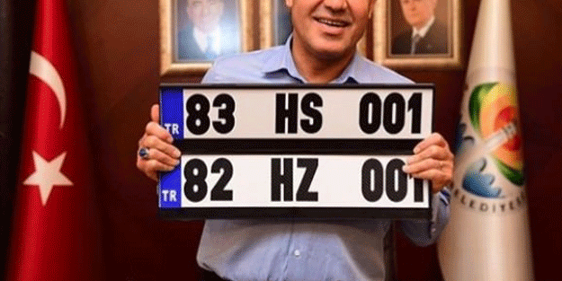 O belediye başkanı '82,83' numaralı plaka hazırladı