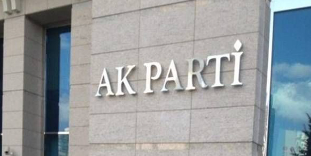 O belediye başkanı AK Parti'den ihraç edildi