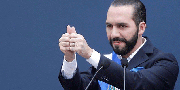 O devlet başkanı dünyaya duyurdu! ‘Ben diktatörüm’