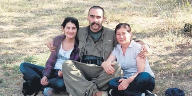 O fotoğraftaki kadın, terörist Volkan Bora'nın annesi çıktı!