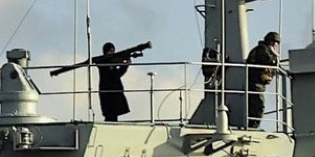 O gemi yine Boğaz'da!