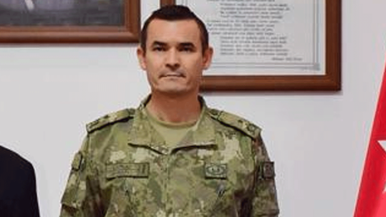 O generalin apoletleri söküldü! Rütbesi geri alındı