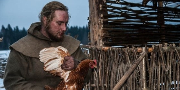 O hala Ortacağ'da yaşıyor